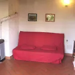 Apartment Mit Grill- Gemeinsamem Pool Und Garten By Interhome